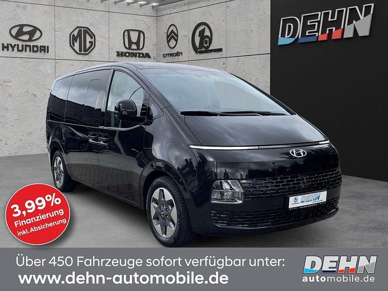 Braun Gebraucht 2023 Hyundai Staria Prime Van | 41.950 € (Fairer Preis) - Bild 1/4