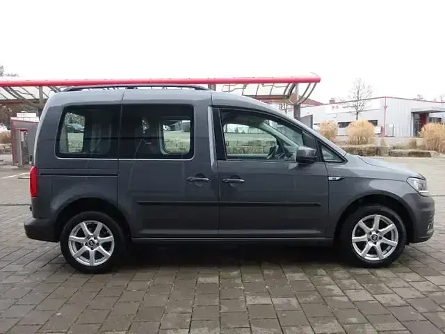 Gebraucht VW Caddy Trendline 102 PS (75 kW) 2020 Grau Van / Kleinbus