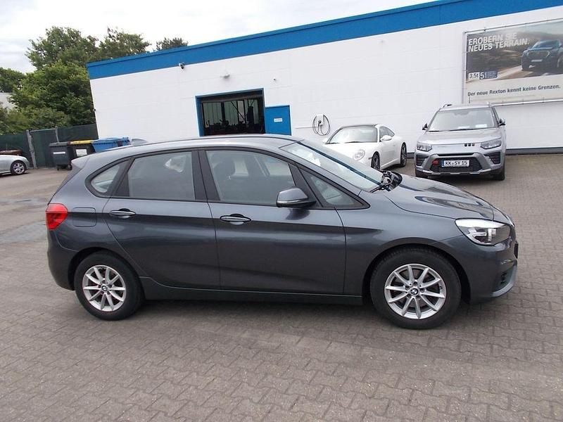 Gebraucht BMW 218 Active Tourer 136 PS (100 kW) 2014 Grau Van / Kleinbus