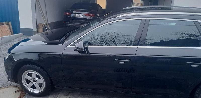 Schwarz Gebraucht 2016 Audi A4 Comfort Kombi | 15.300 € (Fairer Preis) - Bild 1/4