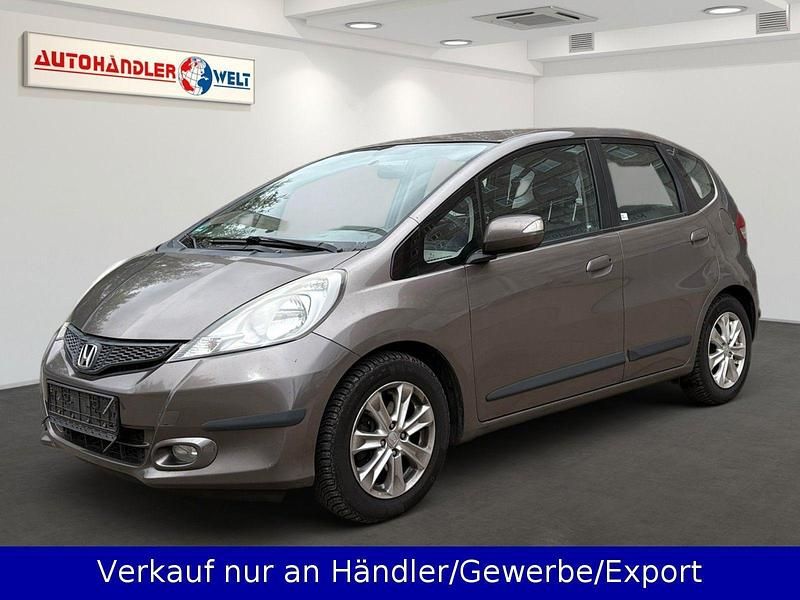 Grau Gebraucht 2012 Honda Jazz Kleinwagen | 3.999 € (Fairer Preis) - Bild 1/3
