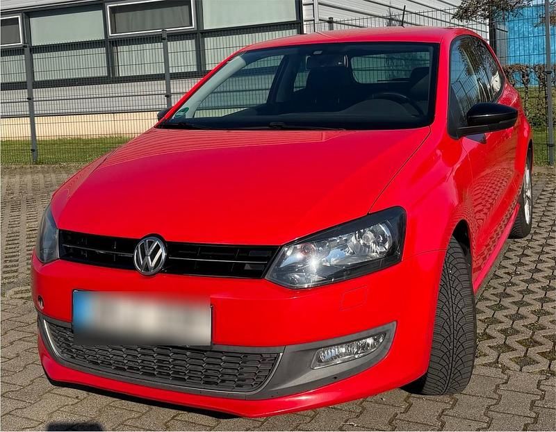 Gebraucht VW Polo Style 90 PS (66 kW) 2011 Rot Kleinwagen