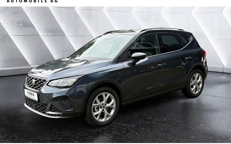 Grau Neu 2025 Seat Arona FR SUV | 26.990 € (Etwas zu teuer) - Bild 1/4