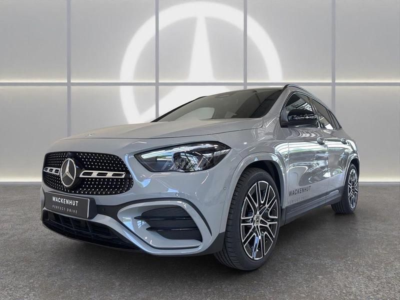 Grau Gebraucht 2025 Mercedes GLA220 AMG SUV | 51.490 € (Guter Preis) - Bild 1/4