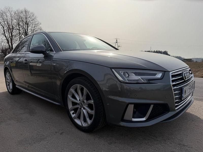 Gebraucht Audi A4 S-Line 190 PS (139 kW) 2019 Grau Limousine