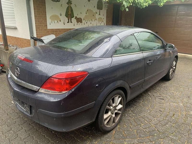 Gebraucht Opel Astra Cabriolet Cosmo 140 PS (102 kW) 2007 Cabrio