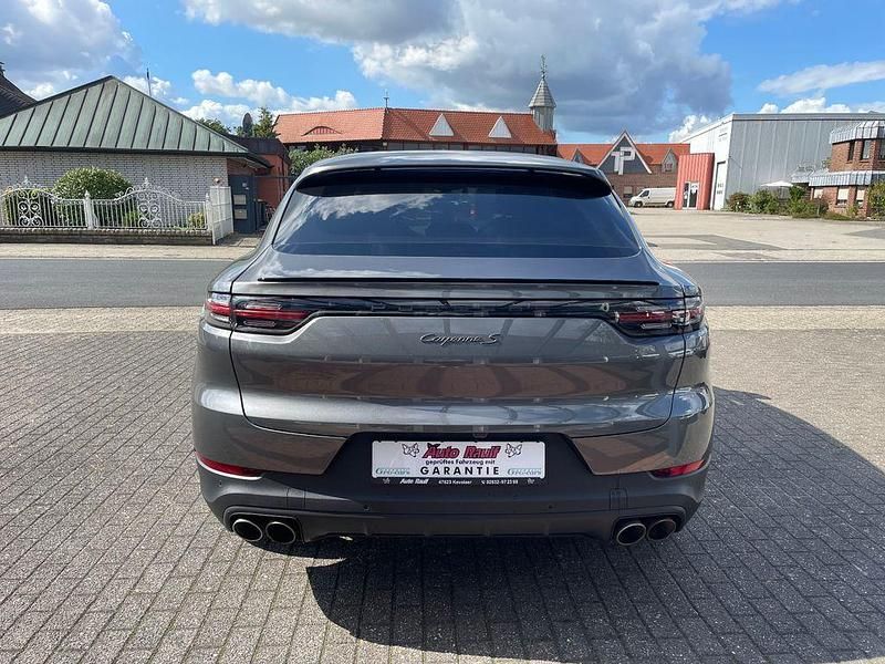 Gebraucht Porsche Cayenne 441 PS (324 kW) 2020 Grau SUV