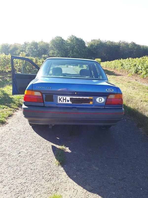 Gebraucht Ford Orion 70 PS (51 kW) 1991 Blau Limousine