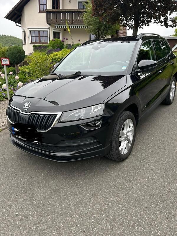 Schwarz Gebraucht 2019 Skoda Karoq SUV | 16.300 € (Superpreis) - Bild 1/4
