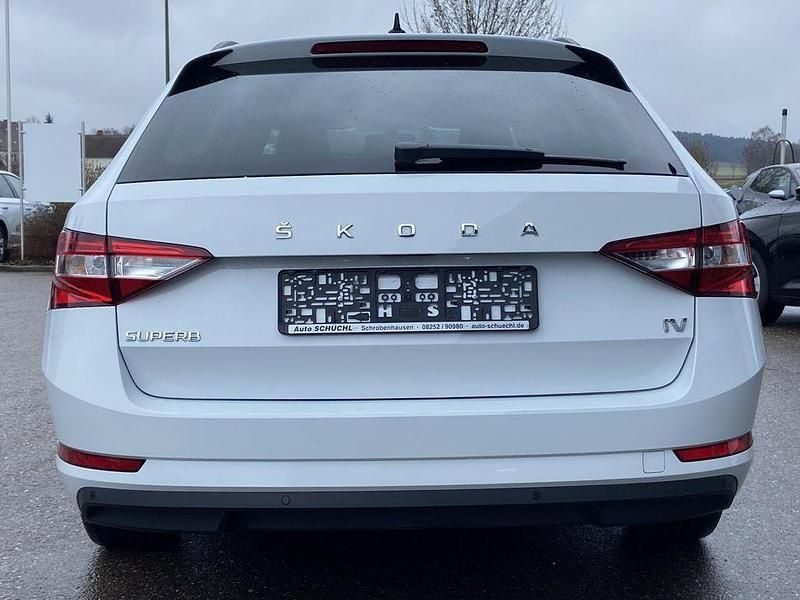 Gebraucht Skoda Superb 156 PS (114 kW) 2024 Weiß Kombi