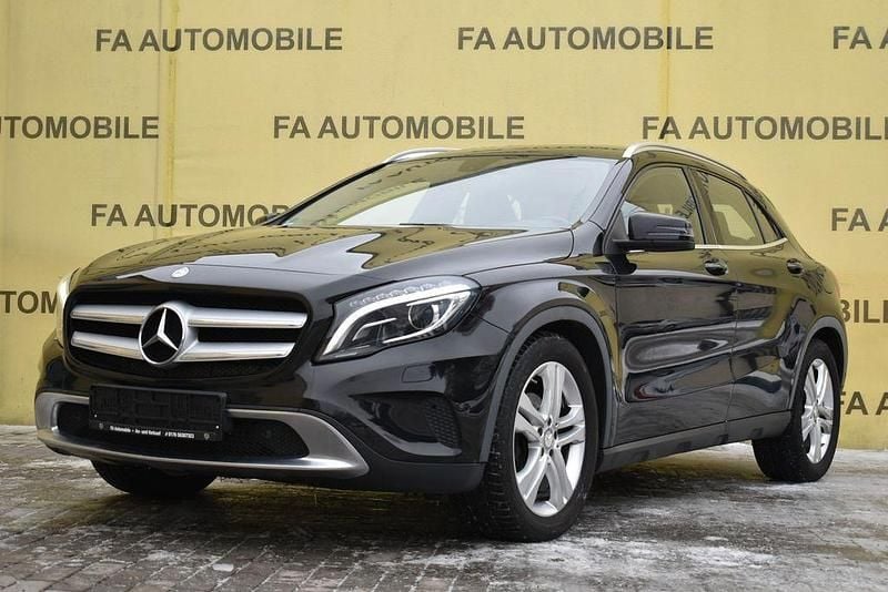 Gebraucht Mercedes GLA200 156 PS (114 kW) 2015 Schwarz SUV