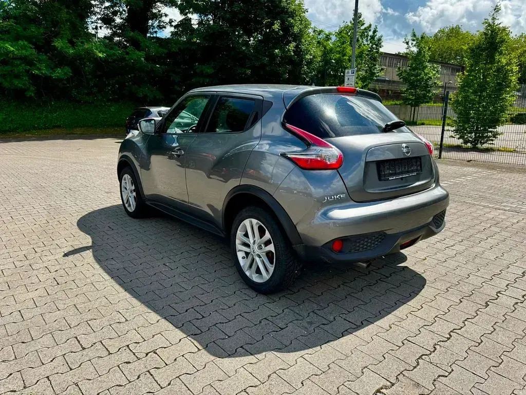 Gebraucht Nissan Juke 116 PS (85 kW) 2016 Grau SUV