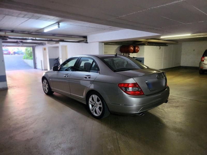 Gebraucht Mercedes C230 Avantgarde 204 PS (150 kW) 2007 Grau Limousine