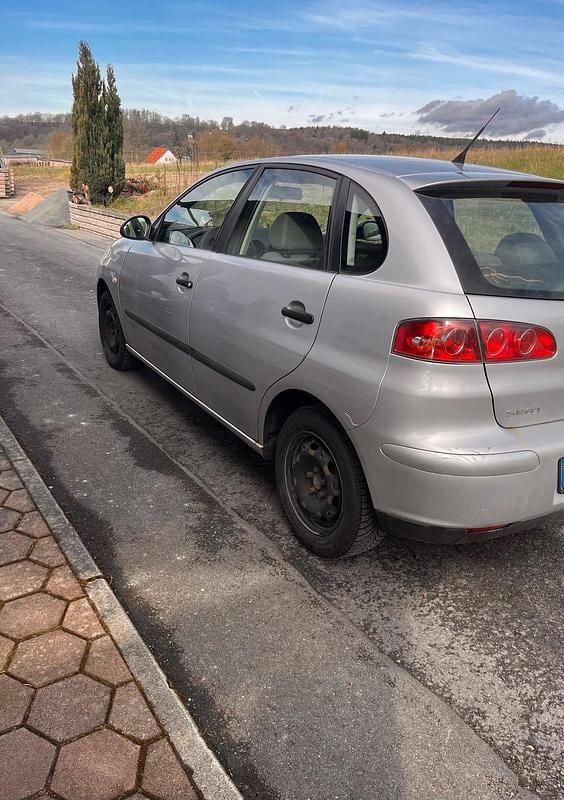 Gebraucht Seat Ibiza 75 PS (55 kW) 2004 Silber Kleinwagen