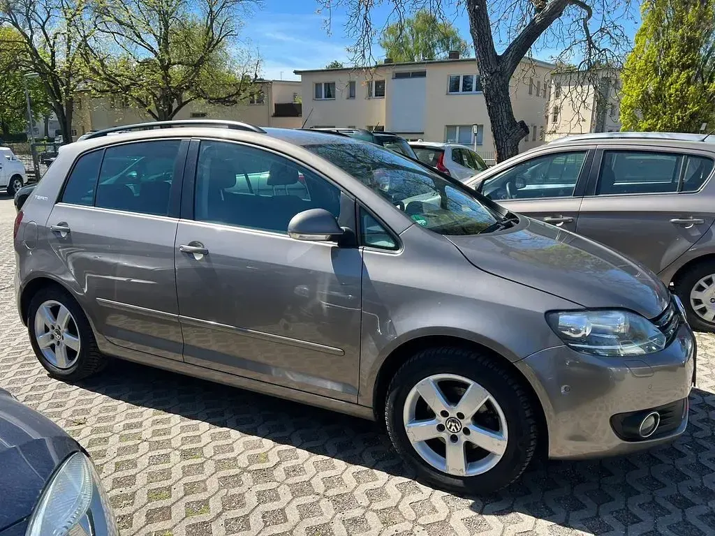 Gebraucht VW Golf Plus Cross Team 105 PS (77 kW) 2011 Beige Van / Kleinbus