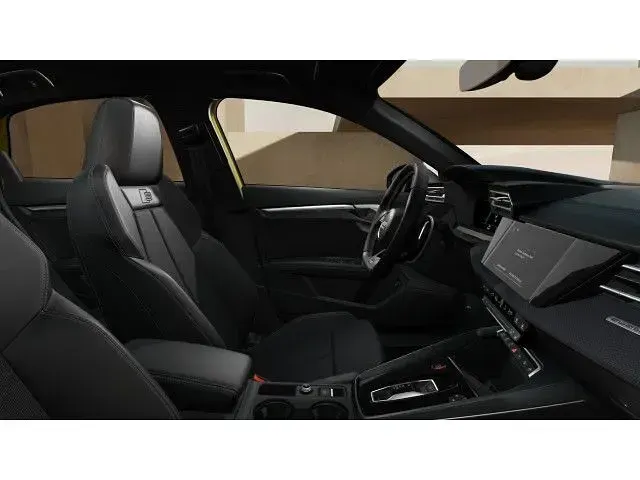 Używany Audi S3 Ambiente 333 KM (244 kW) 2025 Żółty Sedan/Limuzyna