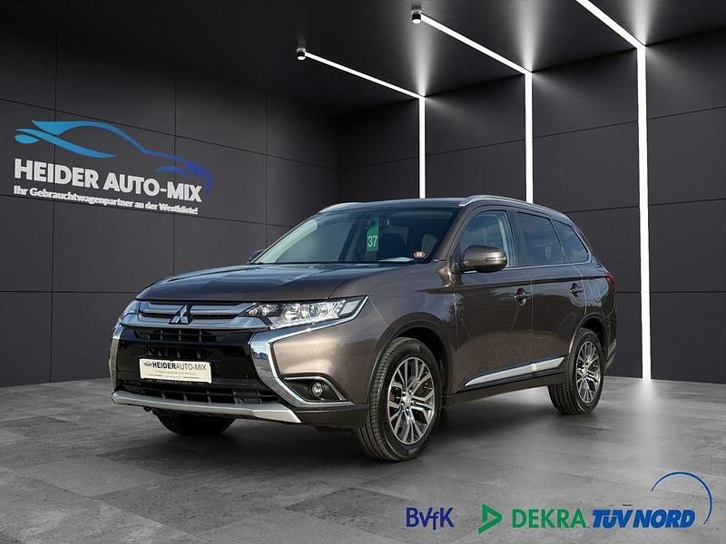 Braun Gebraucht 2016 Mitsubishi Outlander Plus SUV | 14.499 € (Fairer Preis) - Bild 1/4