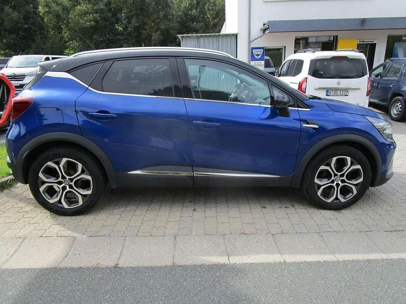 Gebraucht Renault Captur Intens 140 PS (102 kW) 2021 Blau met SUV