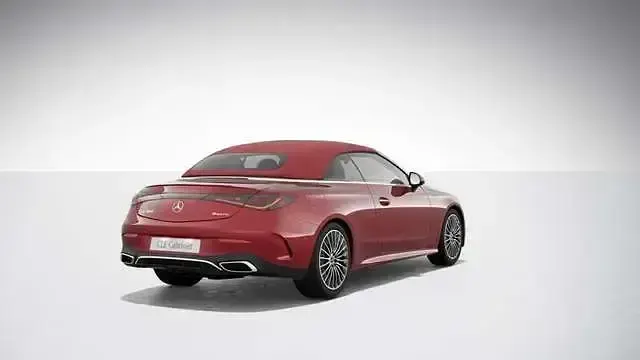 Gebraucht Mercedes CLE300 AMG 258 PS (189 kW) 2023 Rot Coupé
