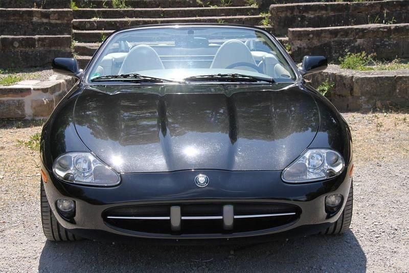 Schwarz Gebraucht 1998 Jaguar XK8 Cabrio | 39.999 € - Bild 1/4