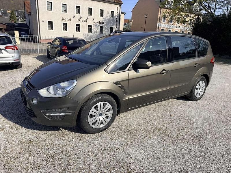 Gebraucht Ford S-MAX Trend 140 PS (102 kW) 2011 Parksidemetallic Van / Kleinbus