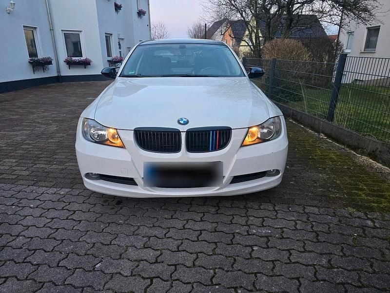 Gebraucht BMW 330 245 PS (180 kW) 2009 Limousine