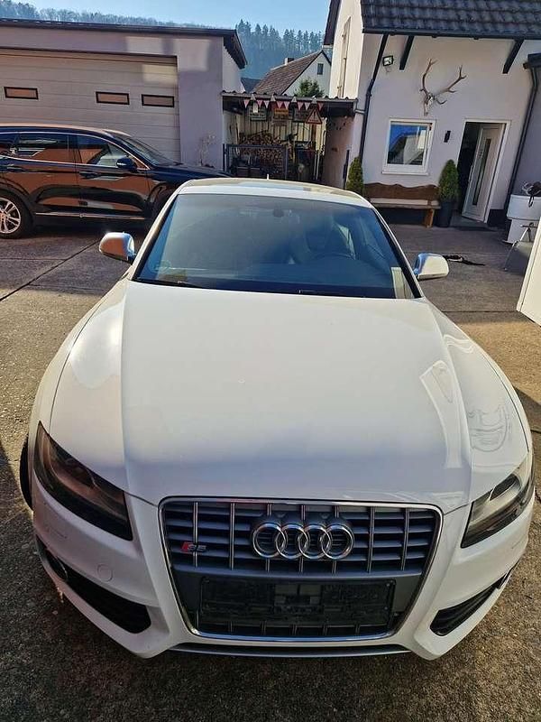 Weiß Gebraucht 2009 Audi S5 Coupé | 17.000 € (Fairer Preis) - Bild 1/4