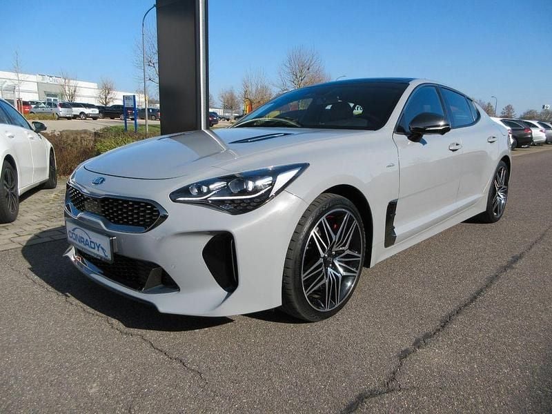 Gebraucht Kia Stinger GT 366 PS (269 kW) 2021 Silber Kleinwagen
