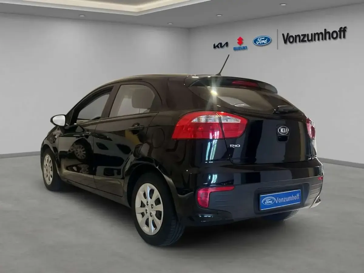 Gebraucht Kia Rio Attract 84 PS (61 kW) 2016 (abp) aurora black Kleinwagen