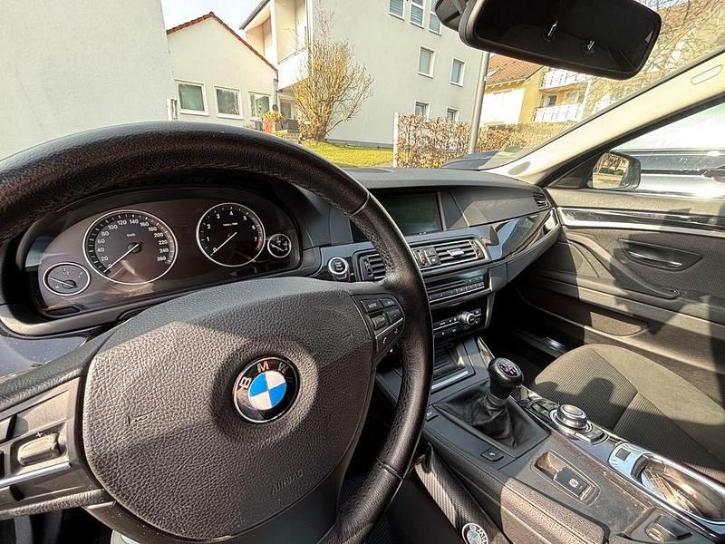 Gebraucht BMW 528 258 PS (189 kW) 2010 Schwarz Limousine