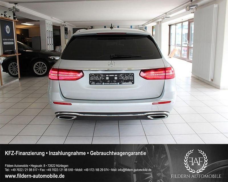 Gebraucht Mercedes E220 Avantgarde 194 PS (142 kW) 2018 Silber Kombi