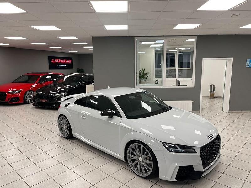 Weiß Gebraucht 2016 Audi TT RS Ambiente Coupé | 58.900 € (Etwas zu teuer) - Bild 1/4