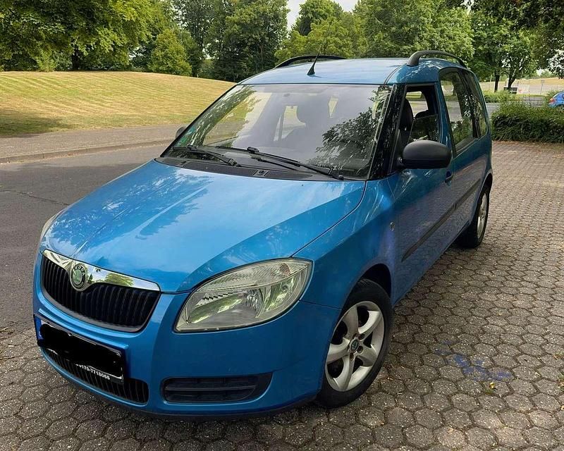 Blau Gebraucht 2009 Skoda Roomster Plus Edition Kombi | 5.500 € - Bild 1/4