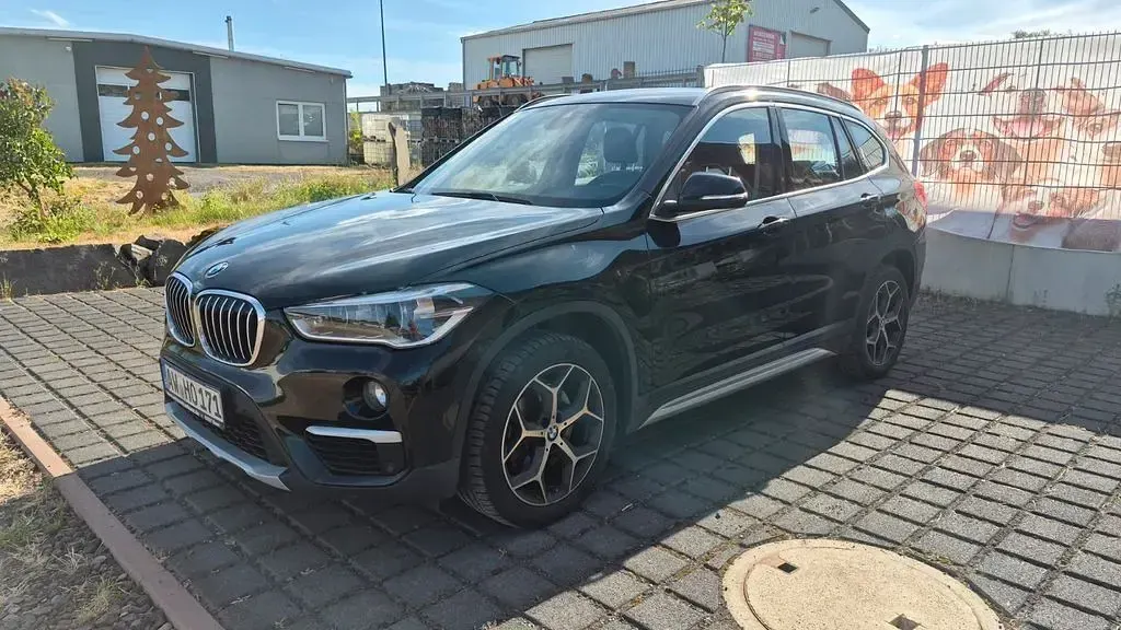 Gebraucht BMW X1 Sport Line 190 PS (139 kW) 2019 Schwarz SUV