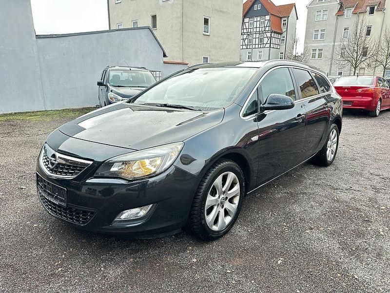 Schwarz Gebraucht 2011 Opel Astra Sport Kombi | 4.999 € (Superpreis) - Bild 1/4