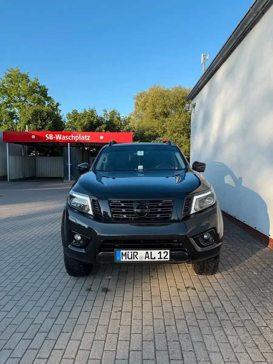 Gebraucht Nissan Navara N-Guard 190 PS (139 kW) 2019 Schwarz Pickup