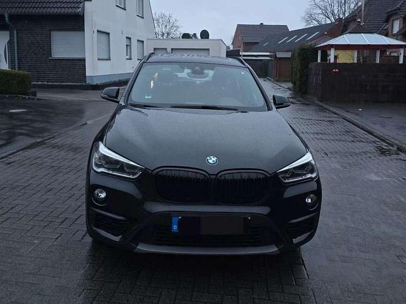 Schwarz Gebraucht 2016 BMW X1 Advantage SUV | 18.900 € (Fairer Preis) - Bild 1/4