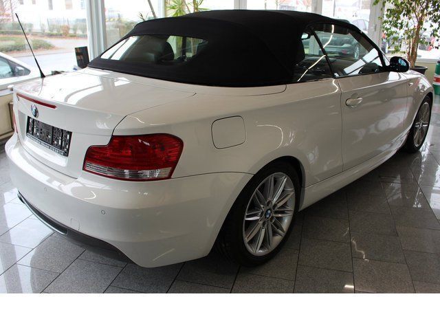 Gebraucht BMW 118 Cabriolet M Sport 143 PS (105 kW) 2009 Weiß metallic Cabrio