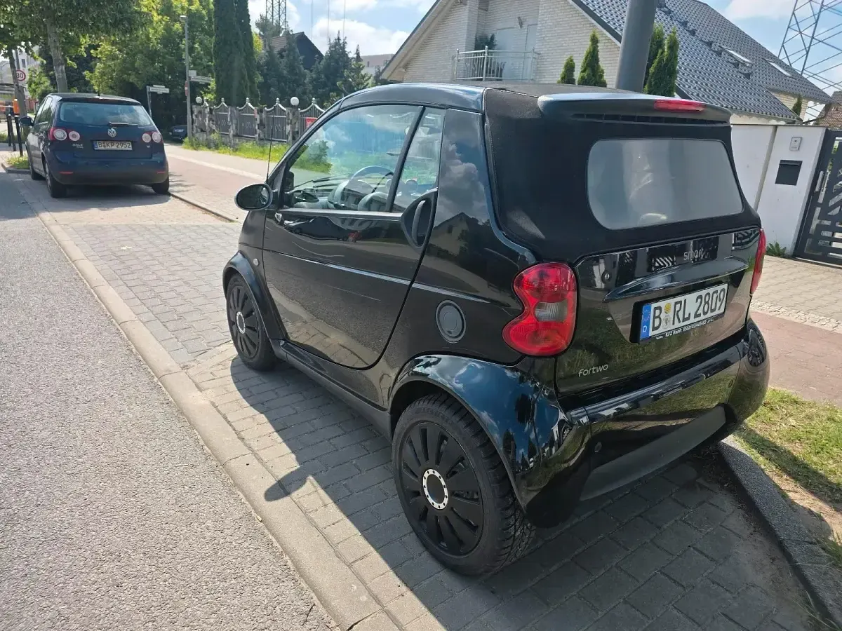 Gebraucht Smart ForTwo Cabrio 61 PS (44 kW) 2006 Schwarz Cabrio