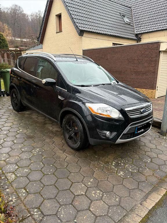 Gebraucht Ford Kuga Titanium 136 PS (100 kW) 2010 Schwarz SUV