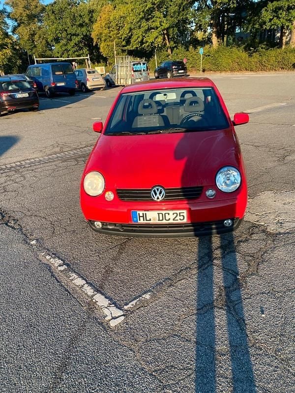 Rot Gebraucht 2004 VW Lupo Kleinwagen | 1.590 € (Fairer Preis) - Bild 1/4
