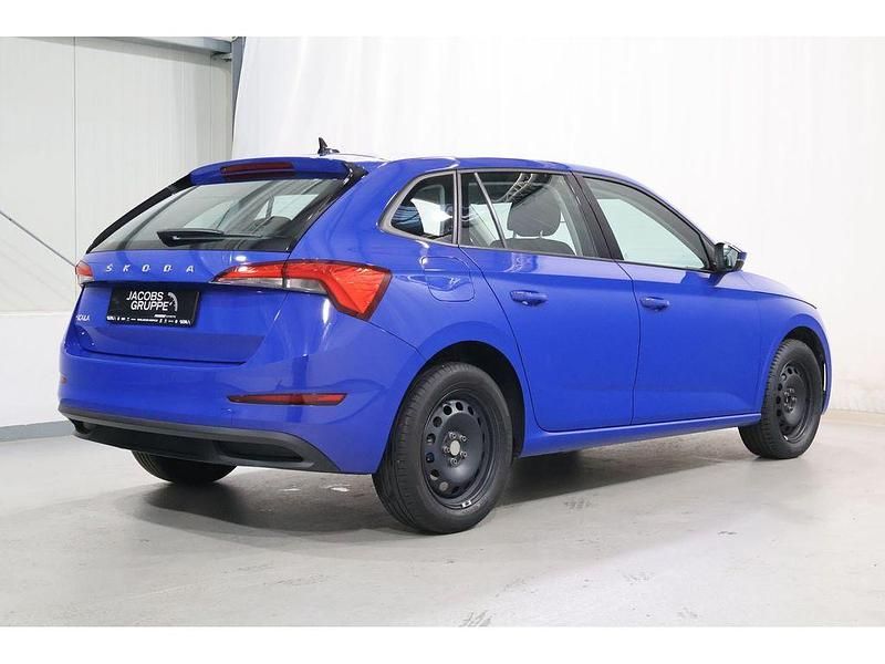 Gebraucht Skoda Scala Cool Plus 95 PS (69 kW) 2022 Blau Kleinwagen