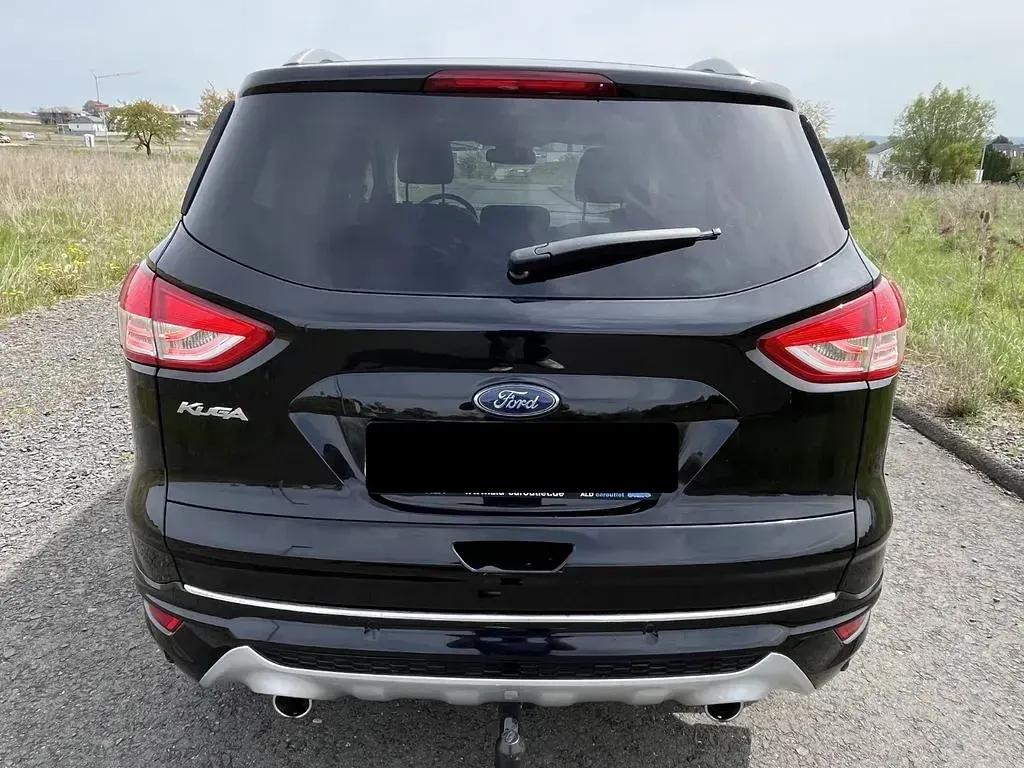 Gebraucht Ford Kuga Individual 179 PS (131 kW) 2016 Schwarz SUV