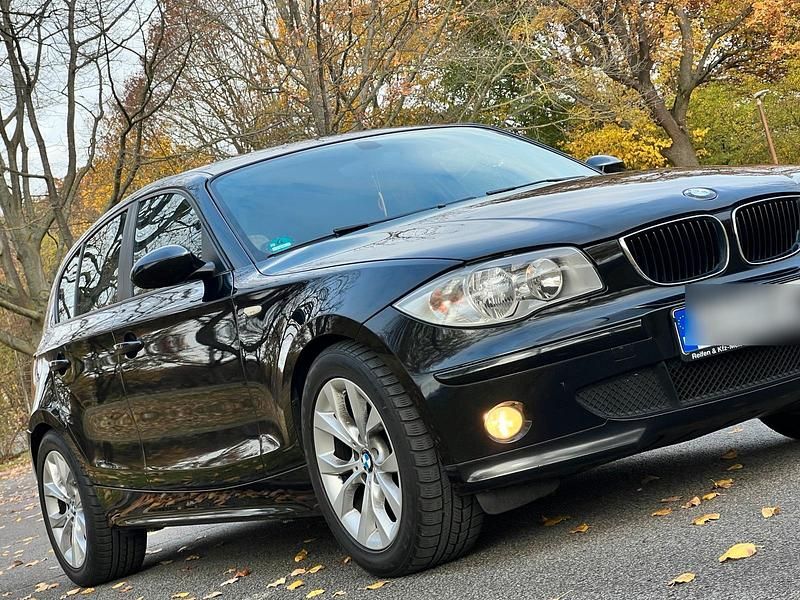 Schwarz Gebraucht 2005 BMW 116 Kleinwagen | 2.200 € (Etwas zu teuer) - Bild 1/4