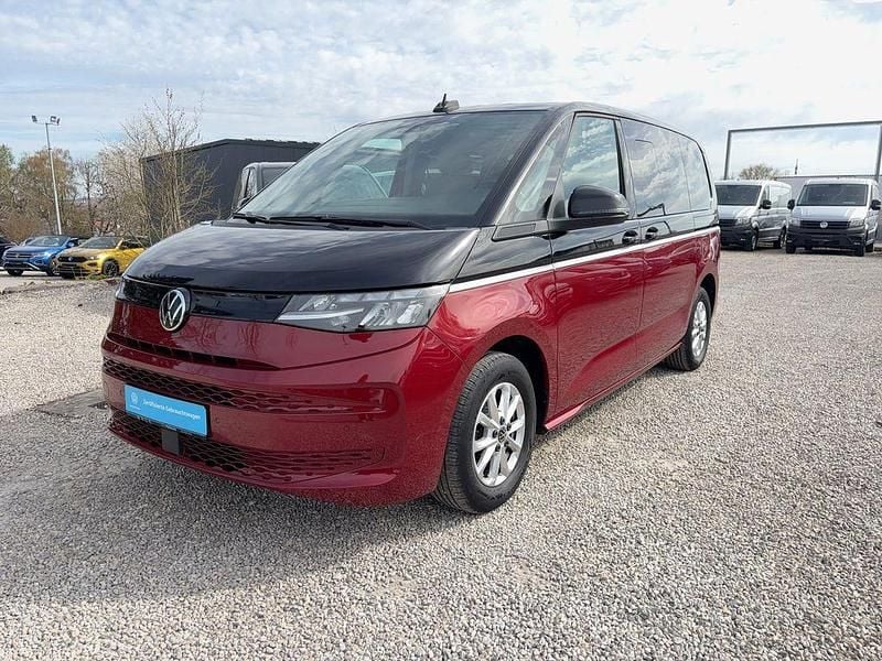 Second-hand VW Multivan 150 CP (110 kW) 2023 Roșu Monovolum