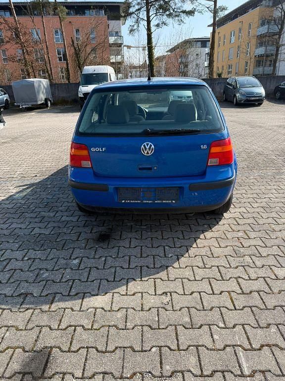 Gebraucht VW Golf IV Comfortline 101 PS (74 kW) 2000 Blau Limousine