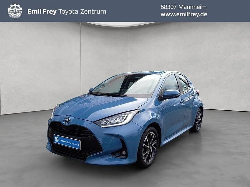 Blau Gebraucht 2021 Toyota Yaris Team Limousine | 17.990 € (Fairer Preis) - Bild 1/4