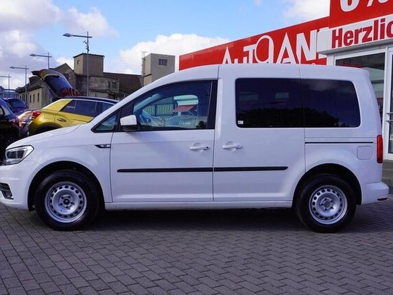 Gebraucht VW Caddy 102 PS (75 kW) 2021 Weiß Van / Kleinbus