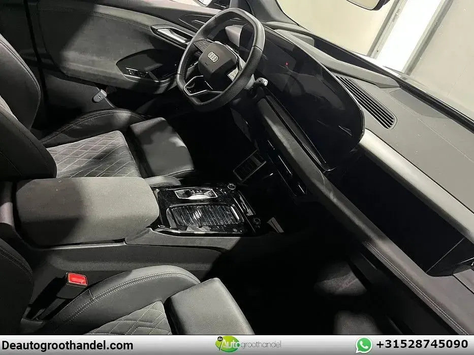 Gebraucht Audi Q6 e-tron Performance 225 kW (306 PS) 2024 Blau SUV