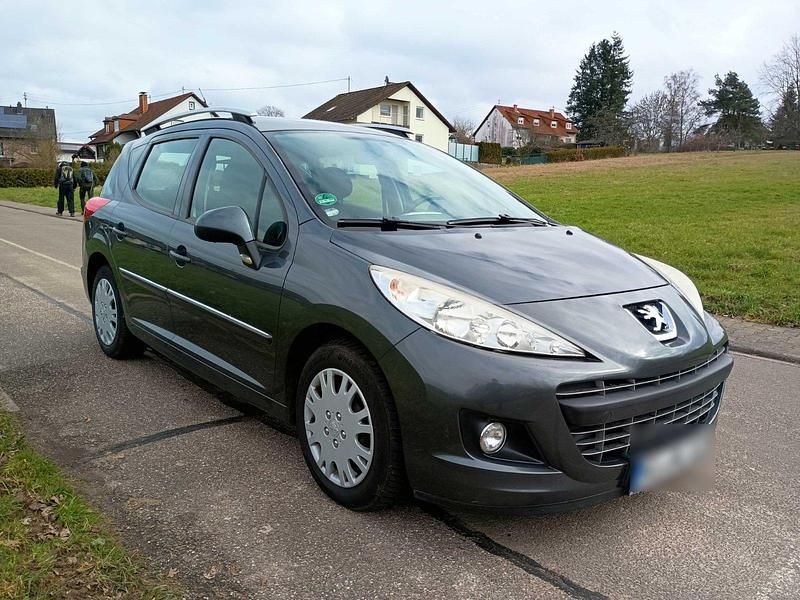 Gebraucht Peugeot 207 95 PS (69 kW) 2012 Blau Kombi